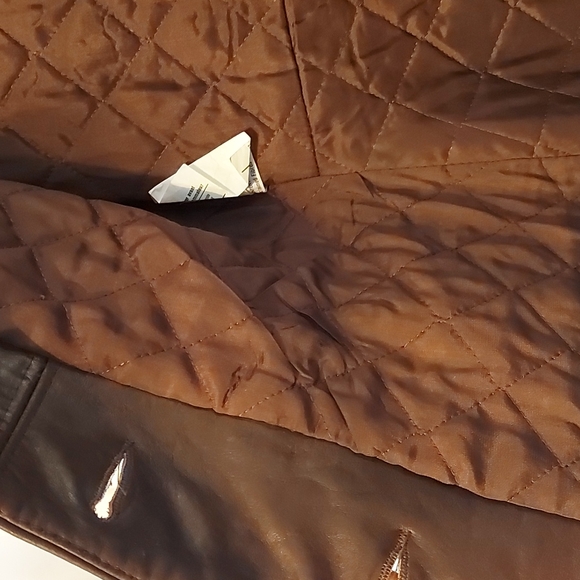 SOLD SOLD SOLD Leather trench with fur collar. Jonathan Christopher size 12 - Picture 7 of 16